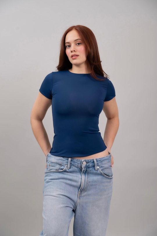 T-SHIRT AZUL MARINO