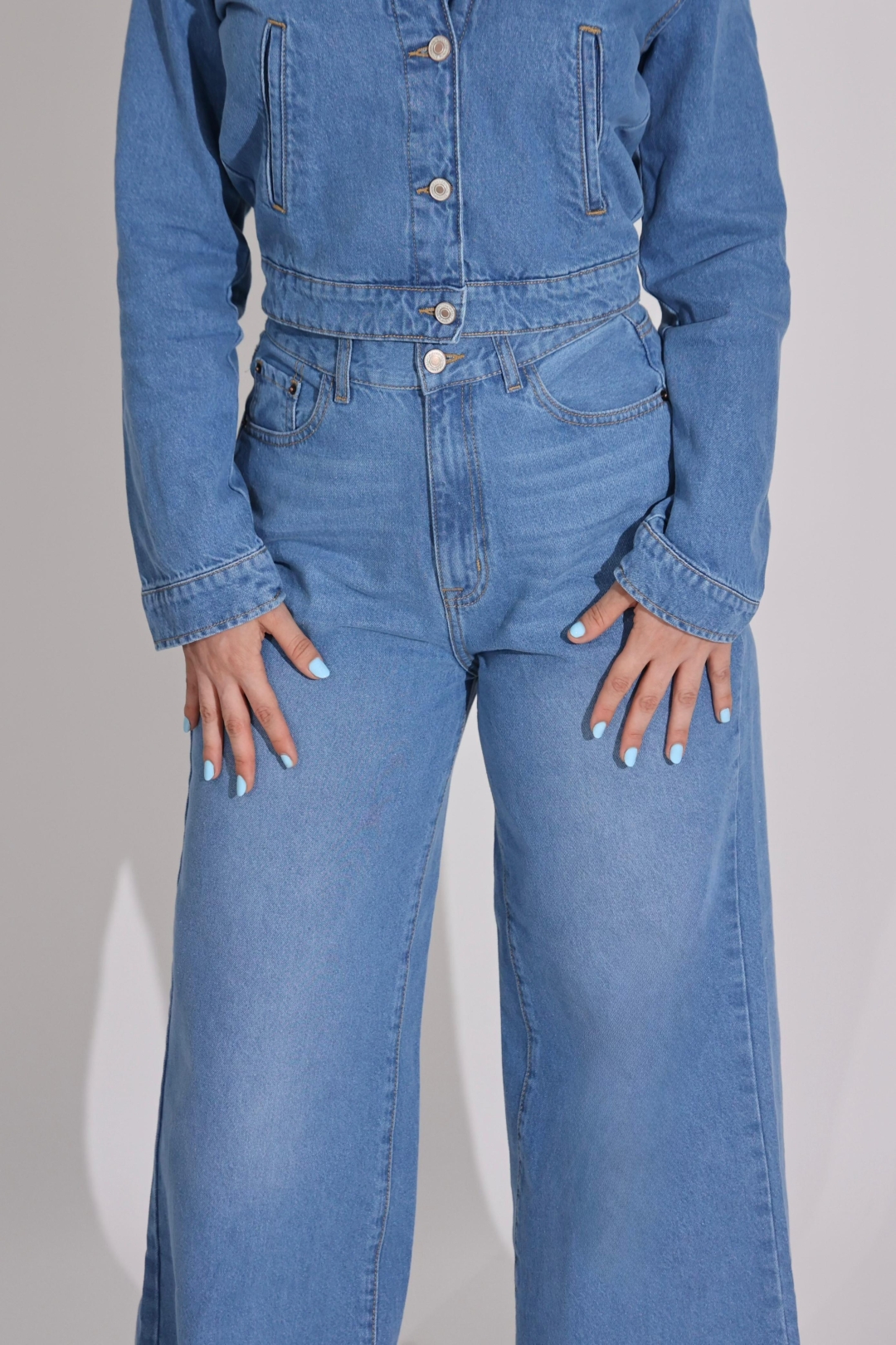 WIDE LEG / HI RISE MEDIUM